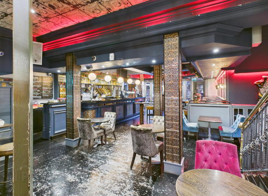 57 The Kazbar & Davy Mac's, John Street, 7 John's Avenue, Waterford City, X91F974