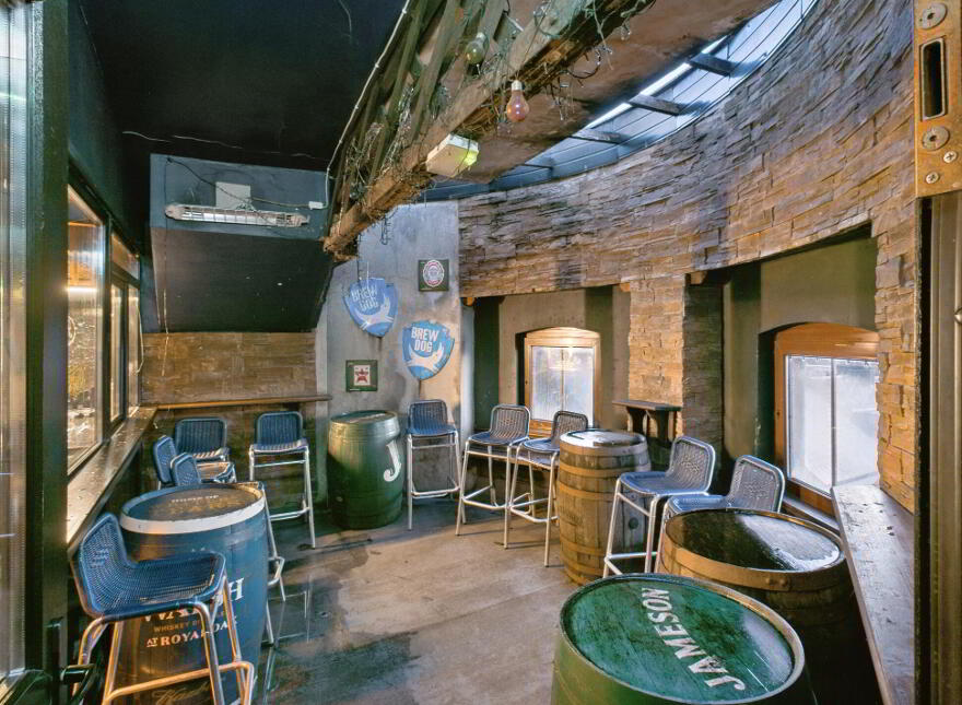 57 The Kazbar & Davy Mac's, John Street, 7 John's Avenue, Waterford City, X91F974