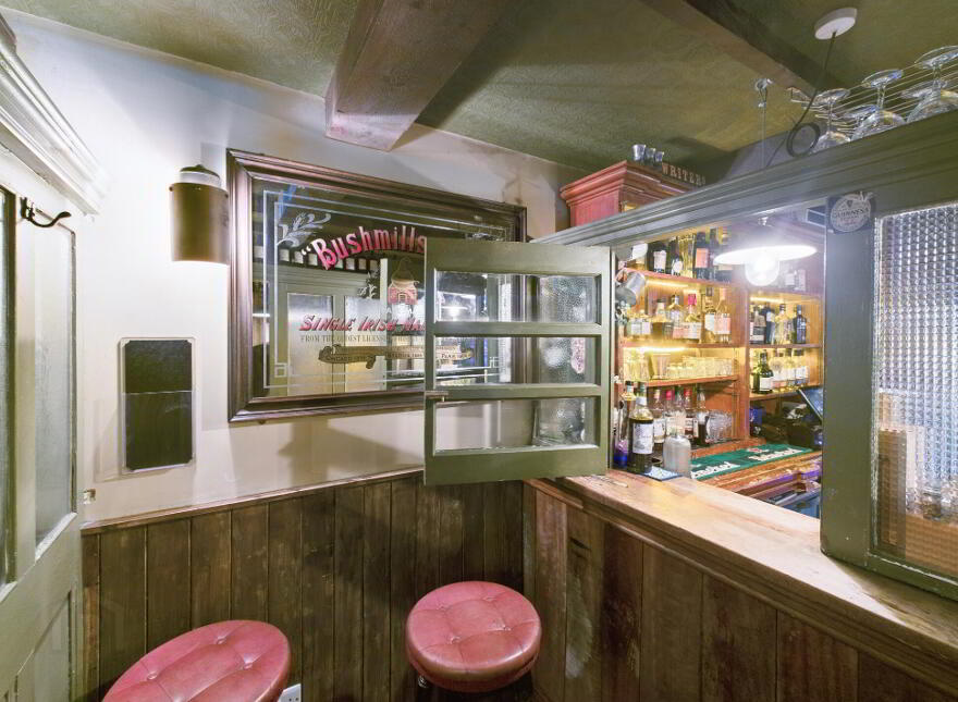 57 The Kazbar & Davy Mac's, John Street, 7 John's Avenue, Waterford City, X91F974