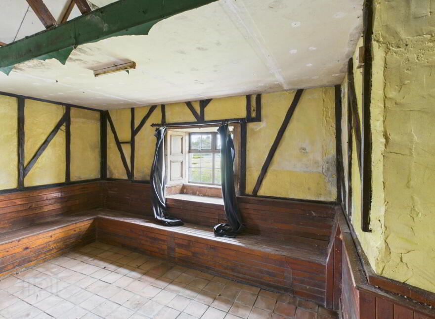 Renowned Licenced Premises, & Attached House, Carroll's Cross, Kilmeadan, X42F650