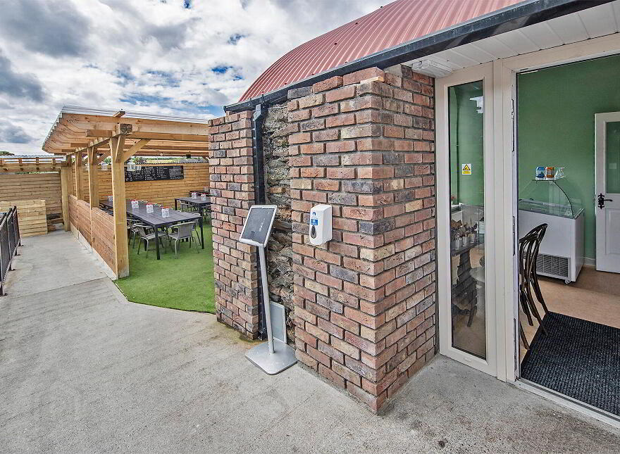 Main Street, Kilmacthomas, X42YY29