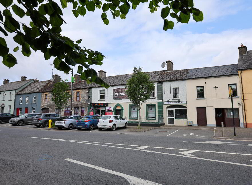 The Square, Castlepollard