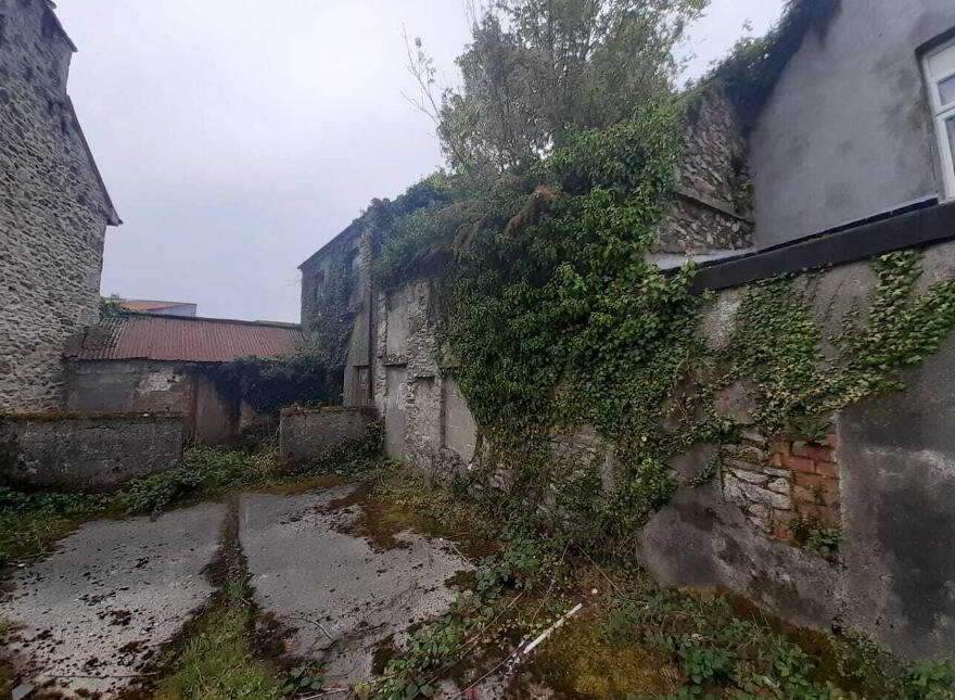 Market St, Swinford