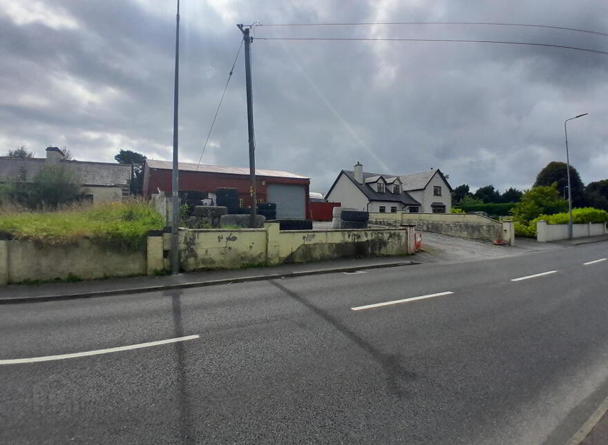 Ballina Road, Swinford, F12T289