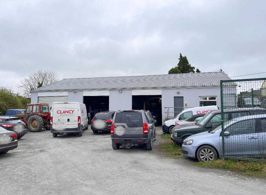 Bourke's Garage, Bailey Street, Killenaule, E41TN56