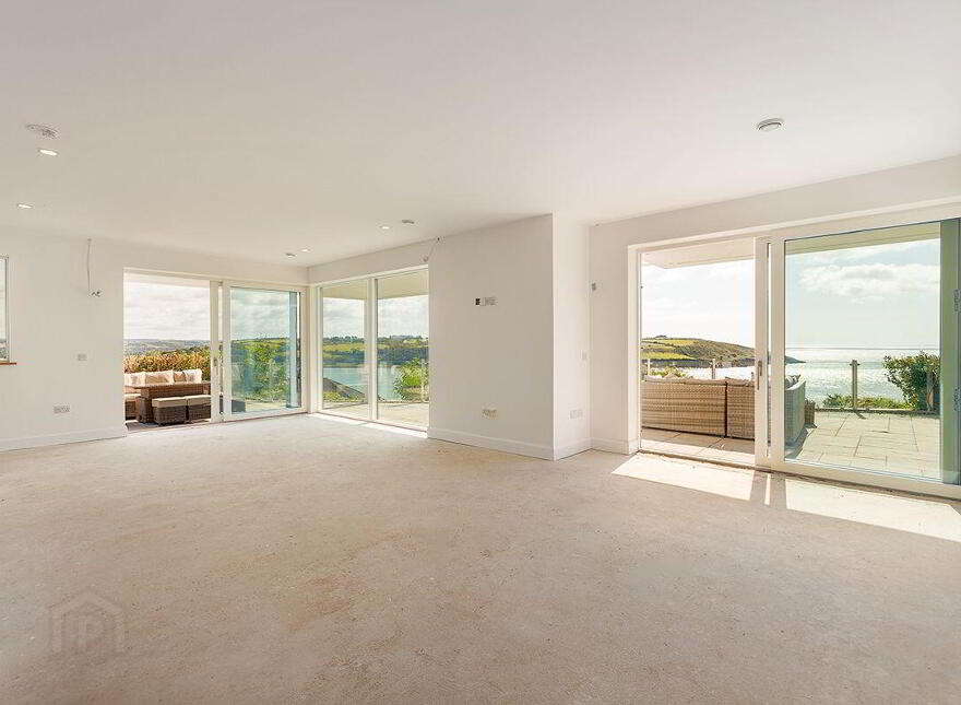 92 Carleton Village, Golf Links Road, Youghal, P36KW30