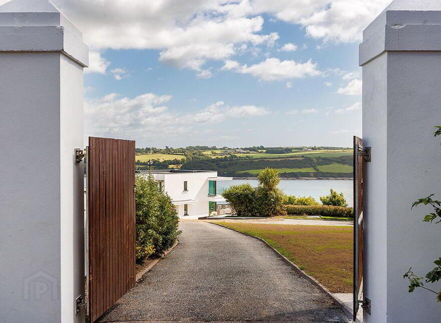 92 Carleton Village, Golf Links Road, Youghal, P36KW30