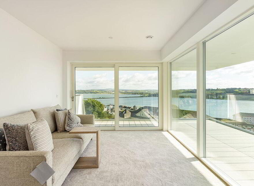 92 Carleton Village, Golf Links Road, Youghal, P36KW30