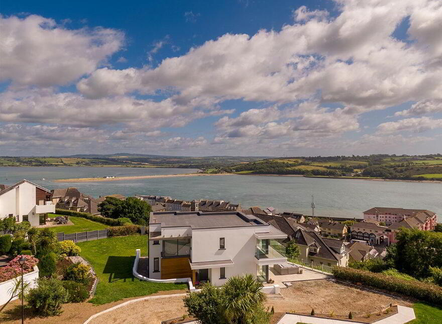 92 Carleton Village, Golf Links Road, Youghal, P36KW30