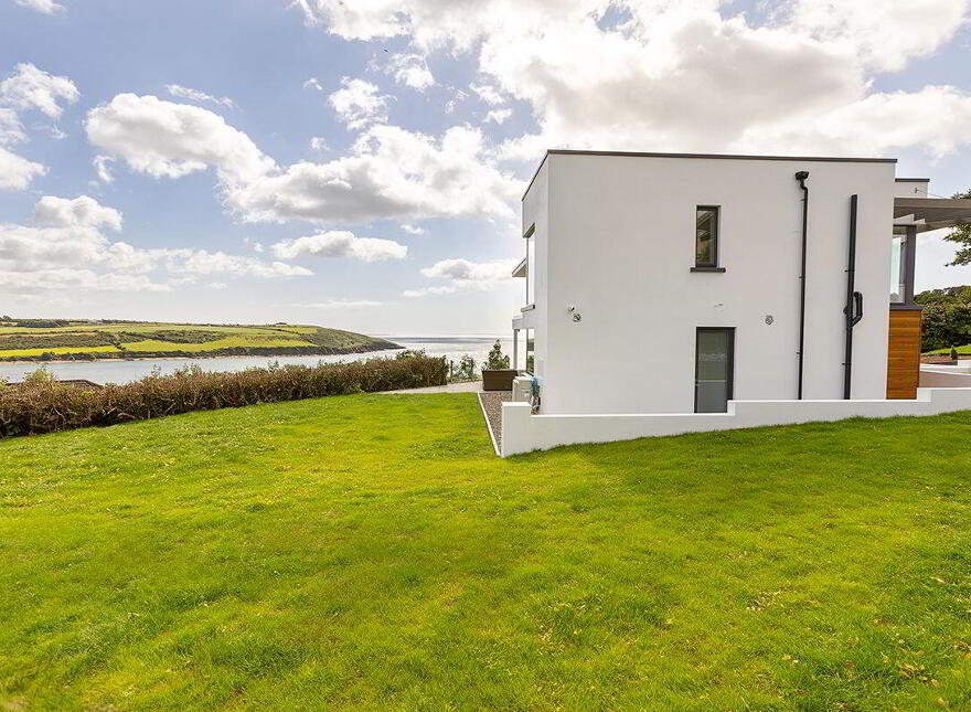 92 Carleton Village, Golf Links Road, Youghal, P36KW30