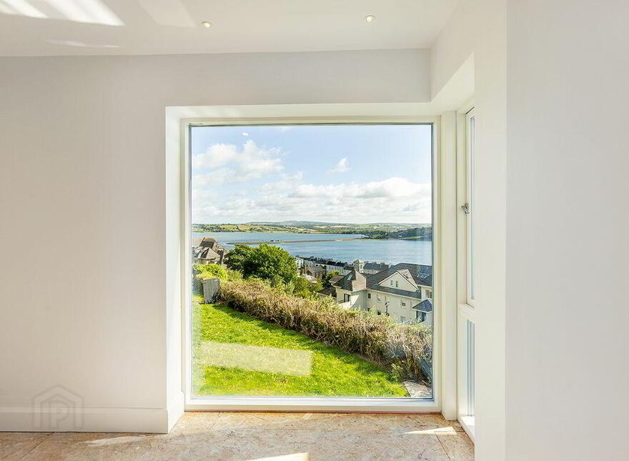 92 Carleton Village, Golf Links Road, Youghal, P36KW30