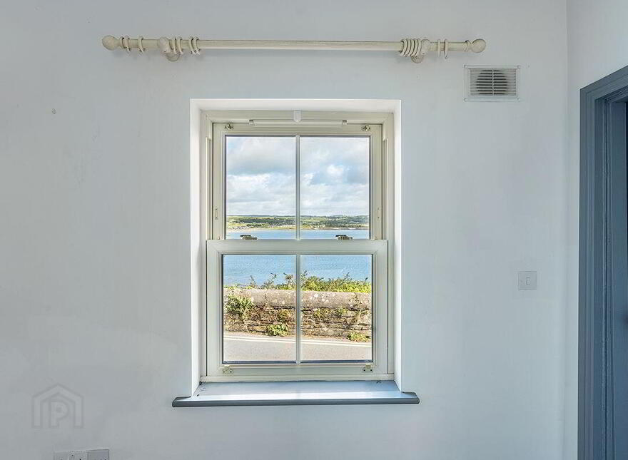 Carraig Aenain, Cliff Road, Ardmore, P36AX89
