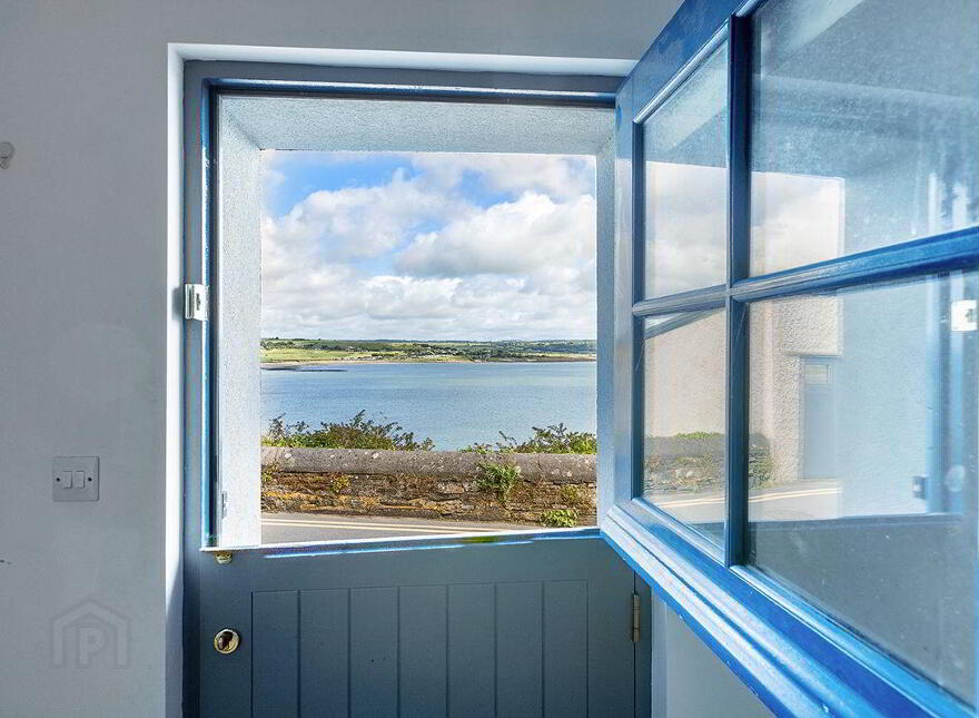Carraig Aenain, Cliff Road, Ardmore, P36AX89