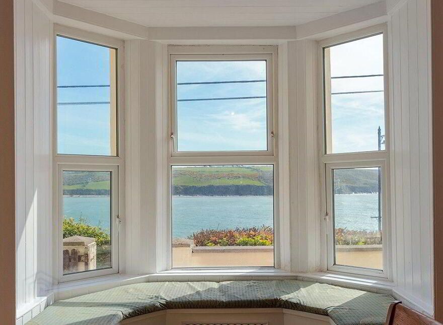 3 Clifton, Lighthouse Road, Youghal, P36PE08