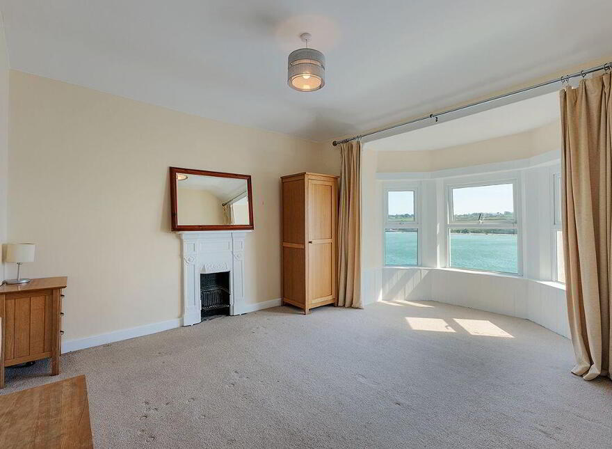 3 Clifton, Lighthouse Road, Youghal, P36PE08