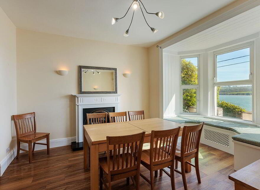 3 Clifton, Lighthouse Road, Youghal, P36PE08