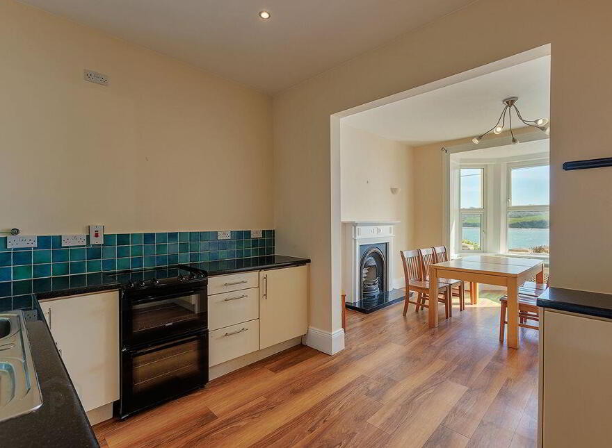 3 Clifton, Lighthouse Road, Youghal, P36PE08