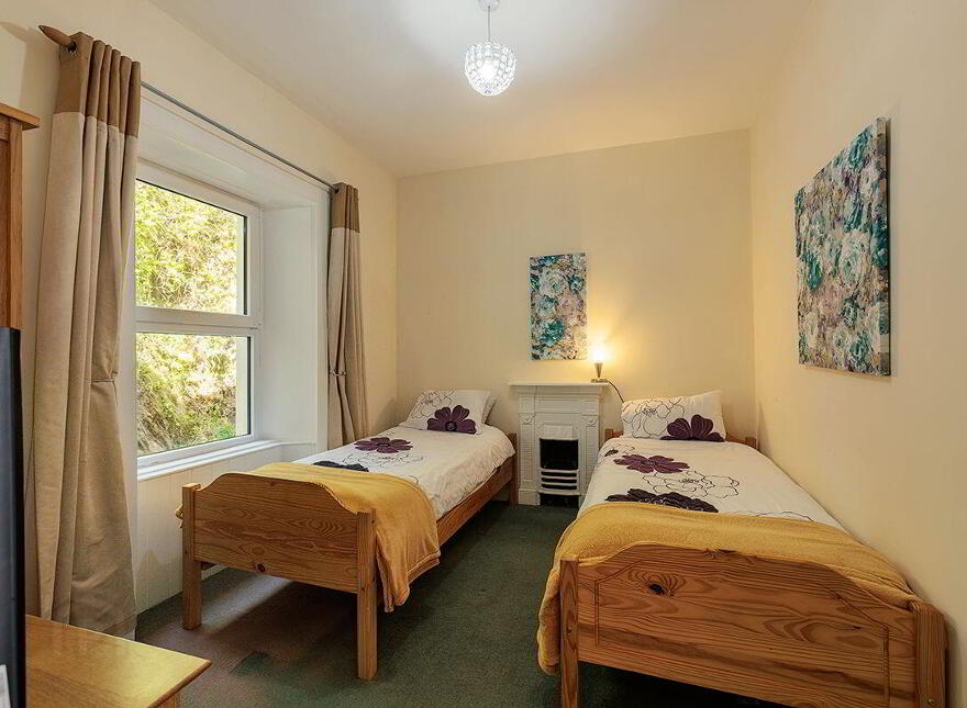 3 Clifton, Lighthouse Road, Youghal, P36PE08