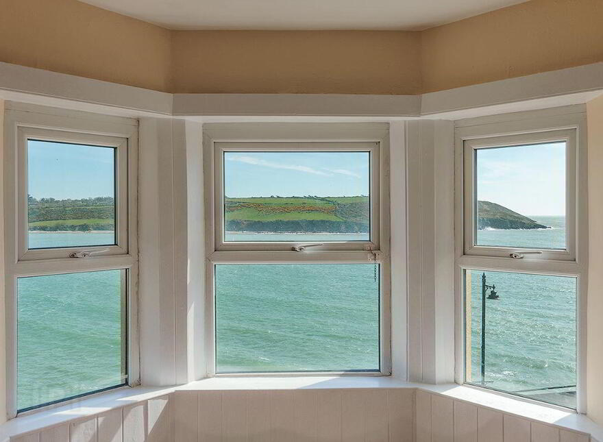 3 Clifton, Lighthouse Road, Youghal, P36PE08