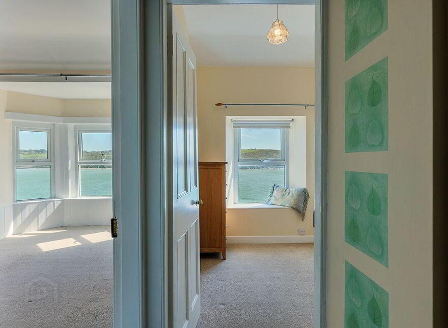 3 Clifton, Lighthouse Road, Youghal, P36PE08