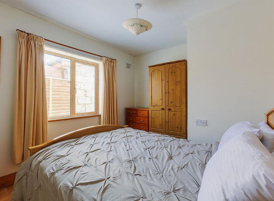 Cox's Field, Youghal, P36TN83