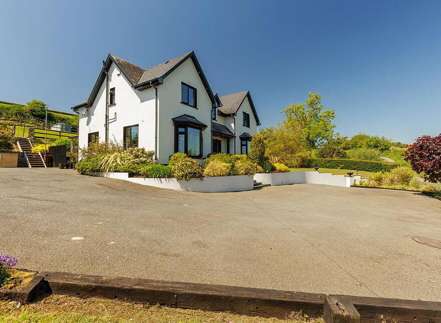 Tiknock, Kinsalebeg, P36YW68