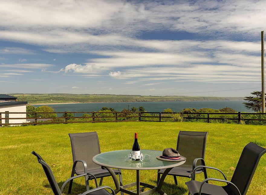 Long Acre, Dysert, Ardmore, P36W279