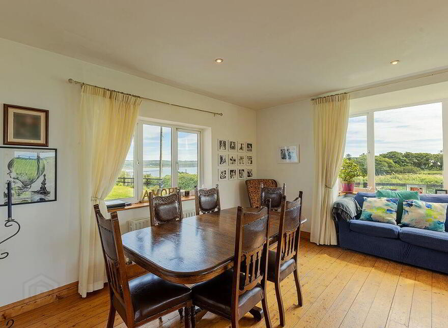 Long Acre, Dysert, Ardmore, P36W279