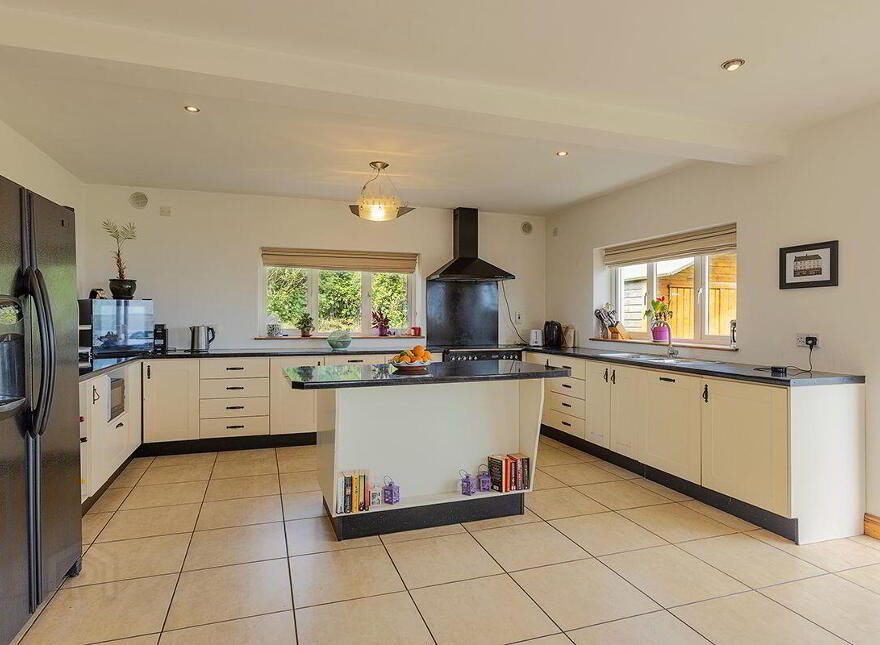 Long Acre, Dysert, Ardmore, P36W279