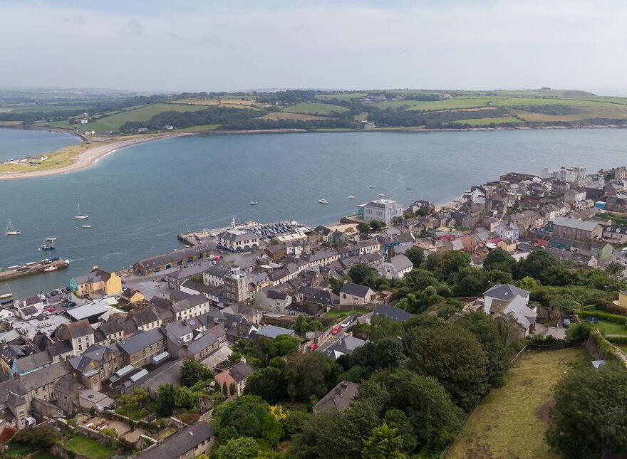 Little Haven, 9 Seafield Estate, Youghal, P36WC99