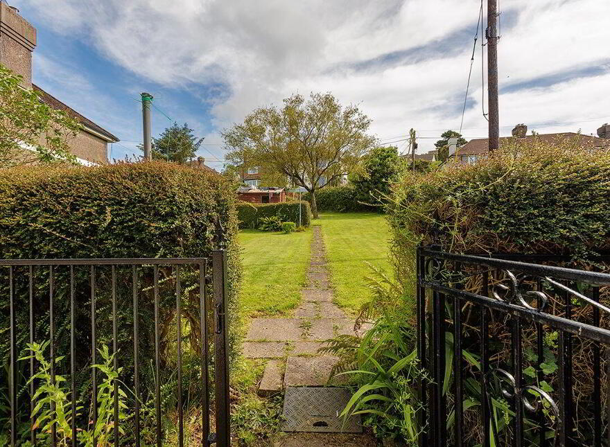 Little Haven, 9 Seafield Estate, Youghal, P36WC99