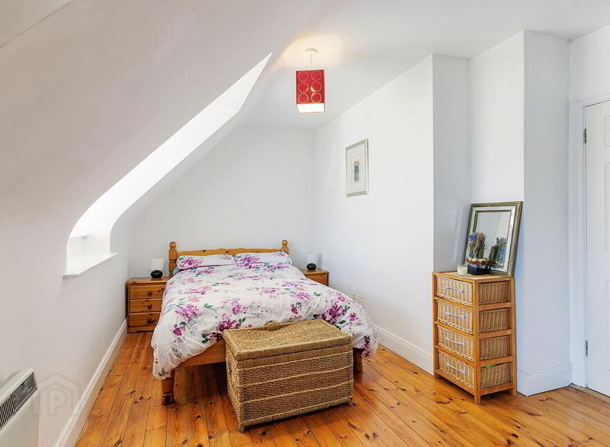 4 Dubh Carrig, Ardmore, P36E228
