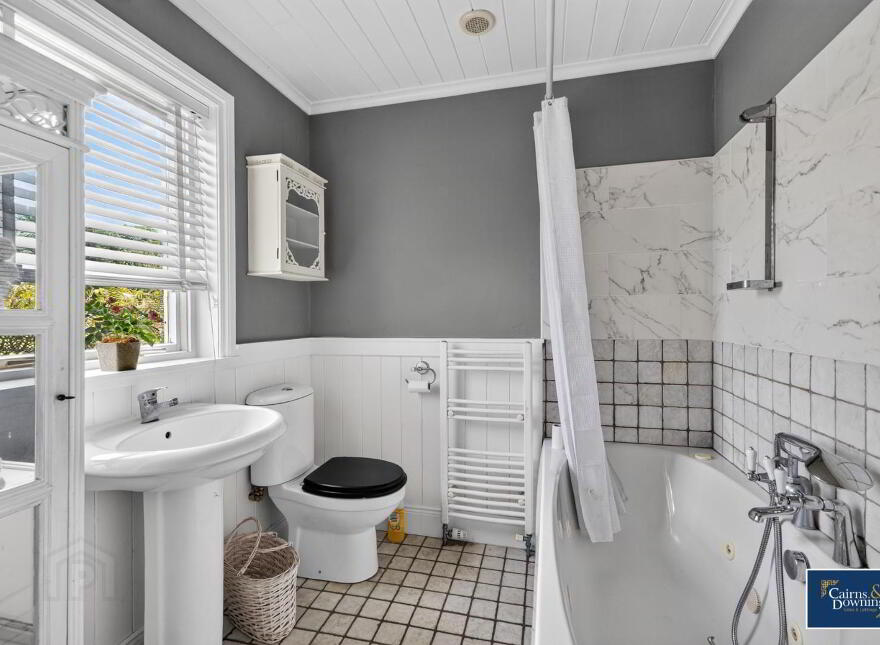 201 Lurgan Road, Dromore, BT25 1HL
