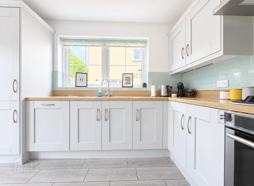 6 Marlborough Manor, Carrickfergus, BT38 7FA