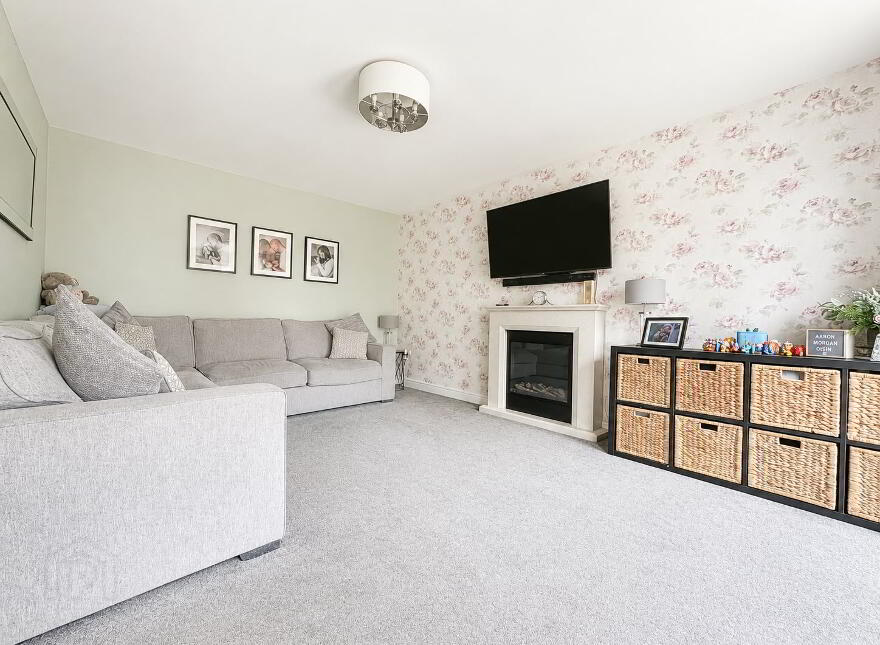 6 Marlborough Manor, Carrickfergus, BT38 7FA
