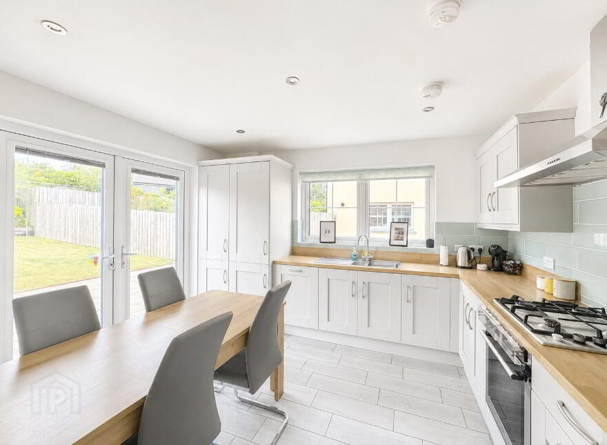 6 Marlborough Manor, Carrickfergus, BT38 7FA