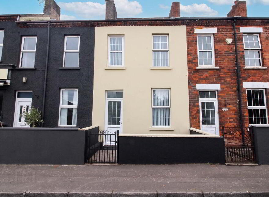 182 Antrim Road, Newtownabbey, BT36 7QZ photo