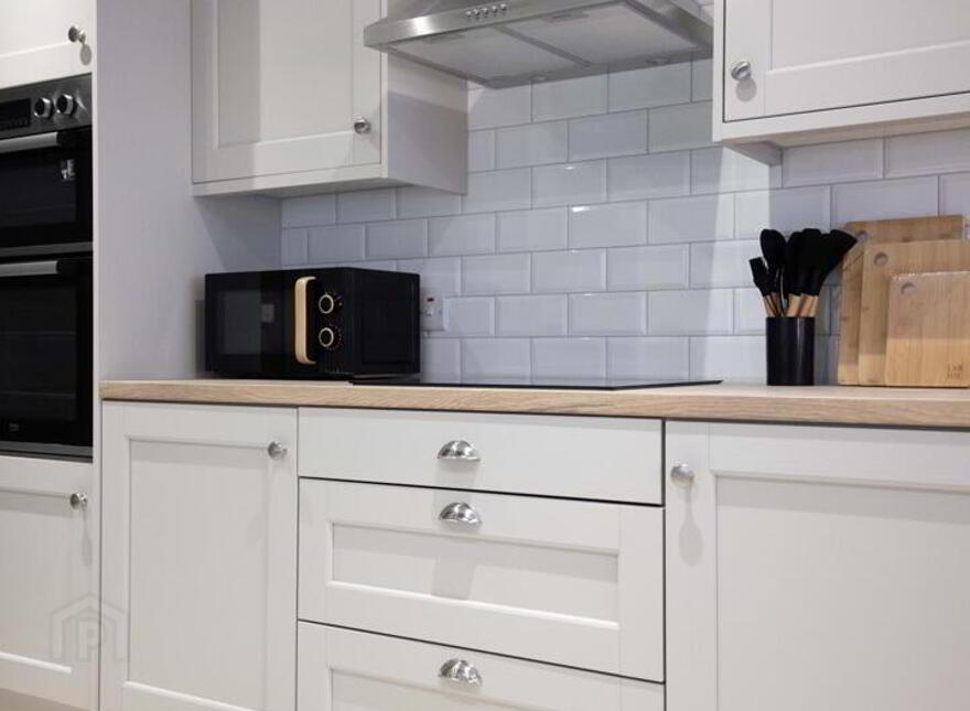 Room 1, 90 Hill Street, Lurgan, BT66 6BQ