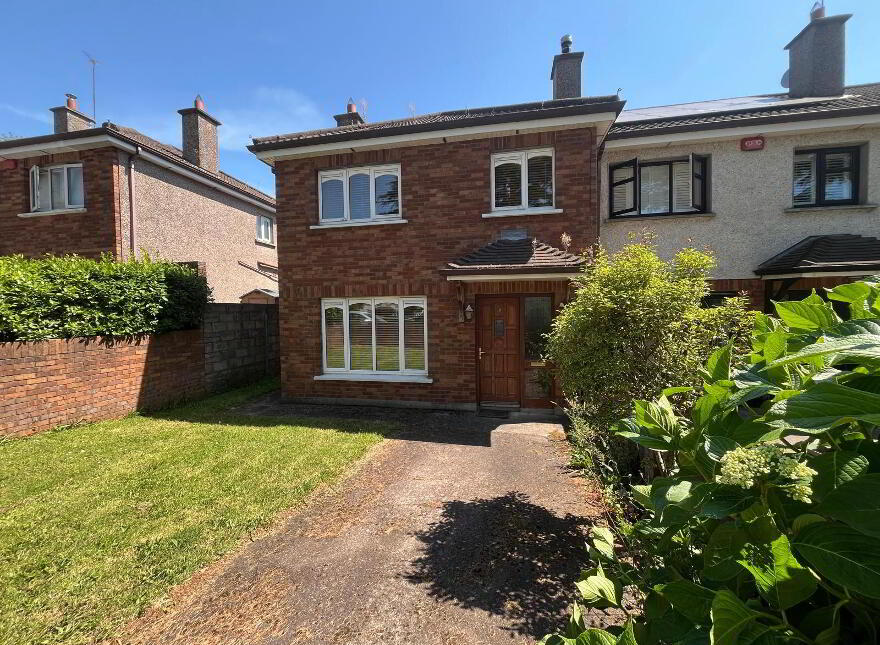 39 Gate Lodge, Castle Road, Blackrock, T12W8PE photo