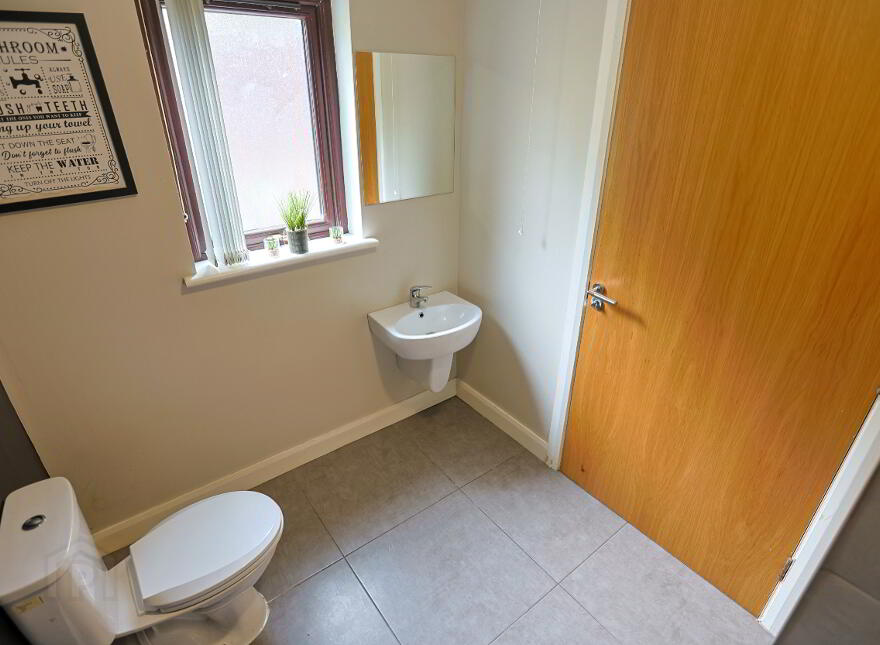32 Shandon Park, Newry, BT34 1QD