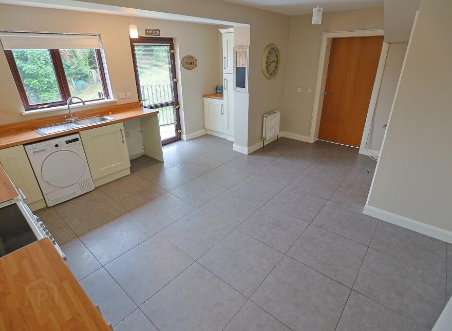 32 Shandon Park, Newry, BT34 1QD