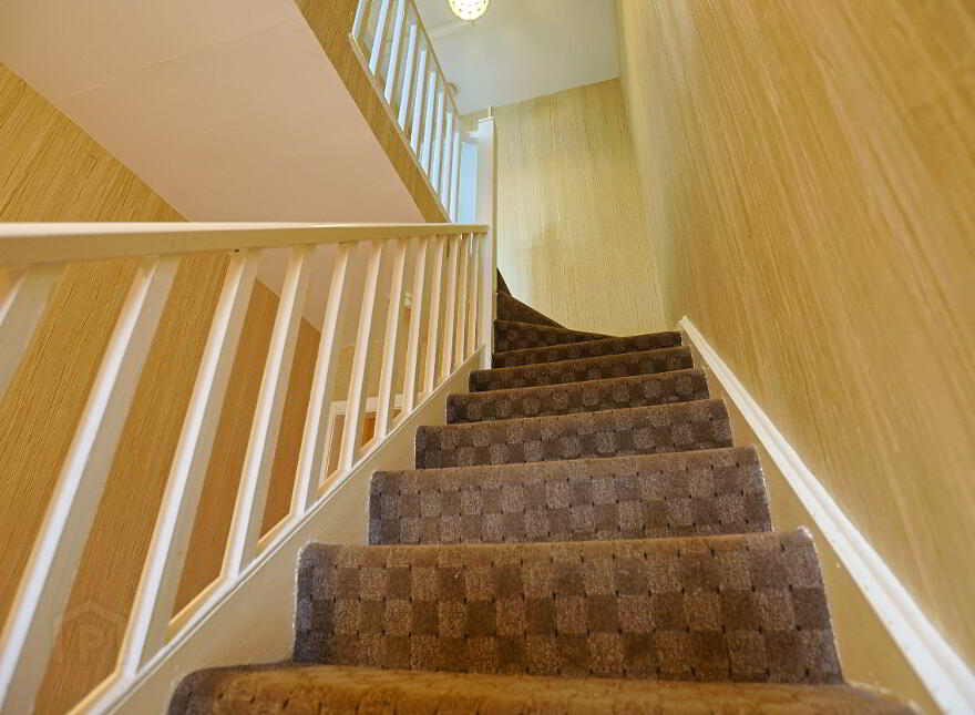 32 Shandon Park, Newry, BT34 1QD