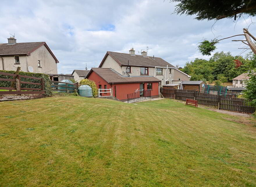 32 Shandon Park, Newry, BT34 1QD