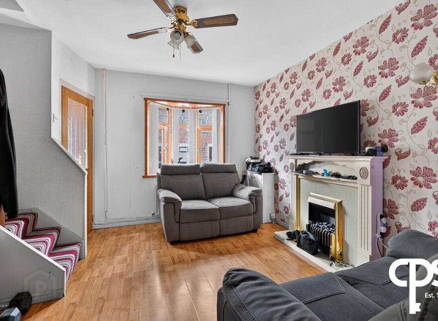 87 Iris Drive, Belfast, BT12 7BL
