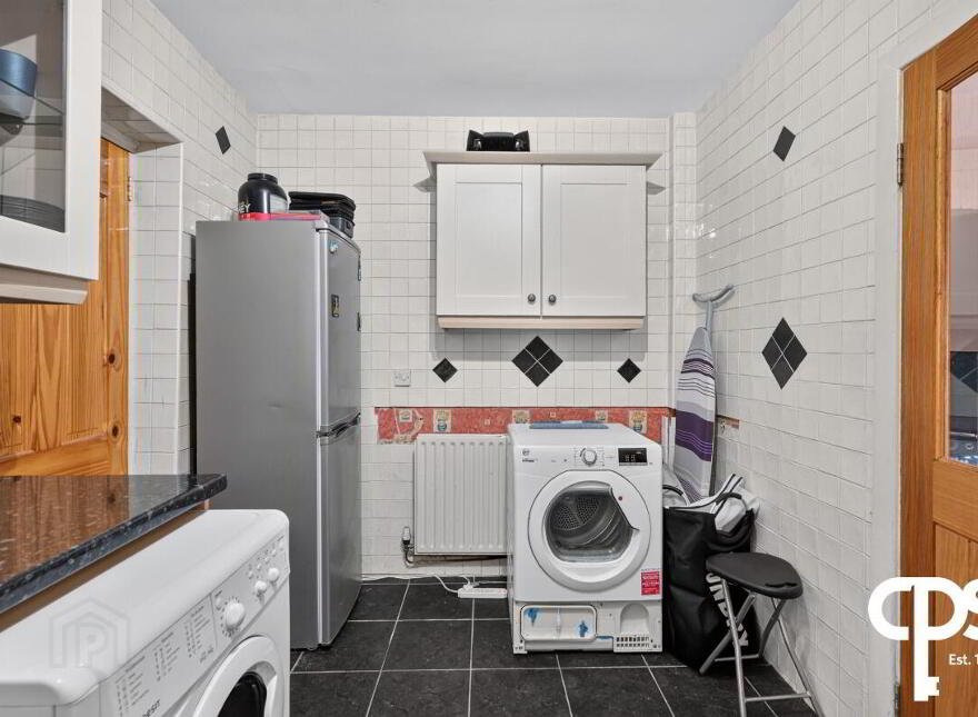 87 Iris Drive, Belfast, BT12 7BL