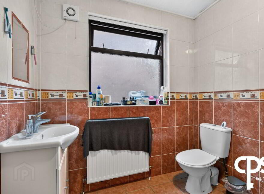 87 Iris Drive, Belfast, BT12 7BL