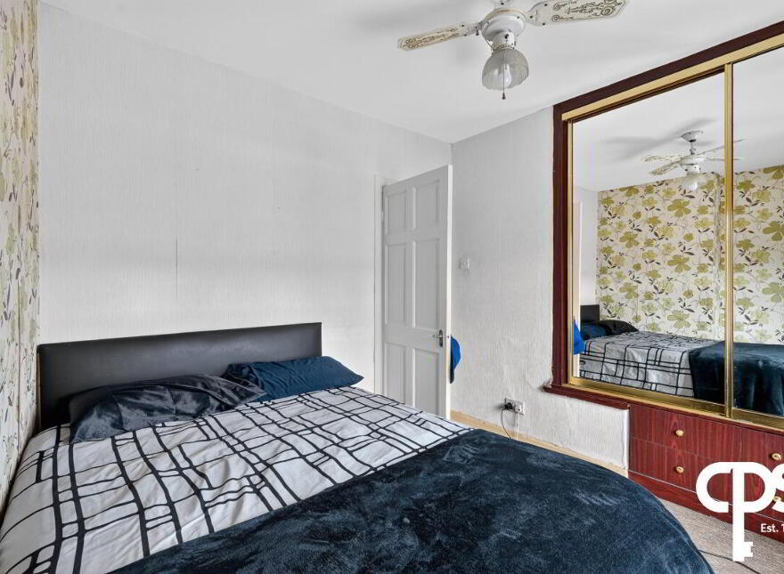 87 Iris Drive, Belfast, BT12 7BL