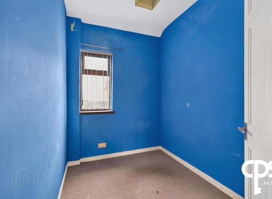87 Iris Drive, Belfast, BT12 7BL