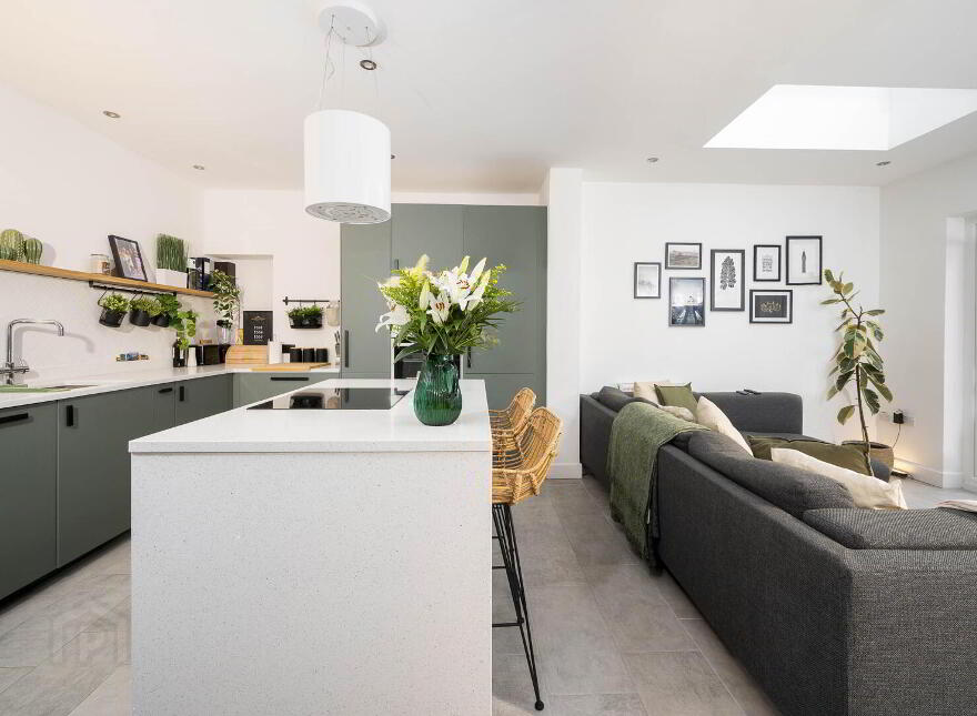 48 Upper Lisburn Road, Belfast, BT10 0AB