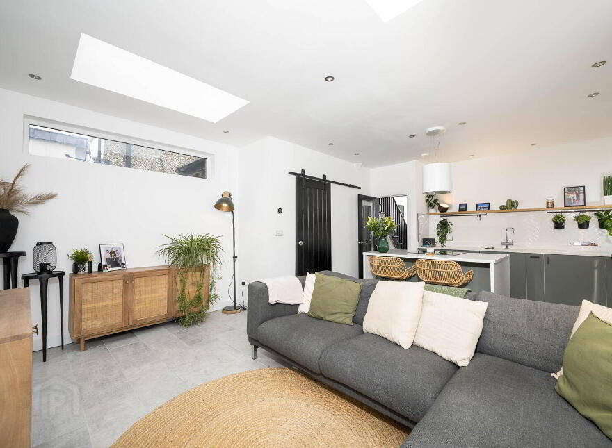 48 Upper Lisburn Road, Belfast, BT10 0AB